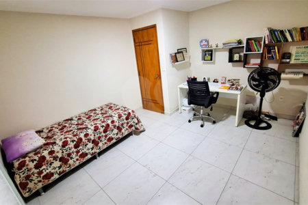 Casa à venda com 3 quartos, sendo 2 suítes, no condomínio Residencial West Green, Rio de Janeiro - RJ