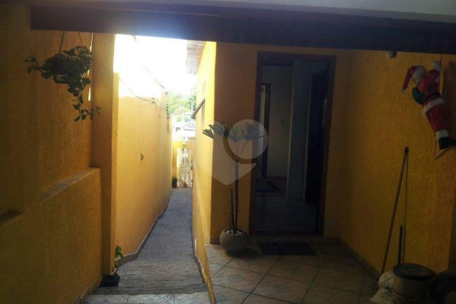 Casa à venda com 3 quartos em Parada Inglesa, São Paulo, SP