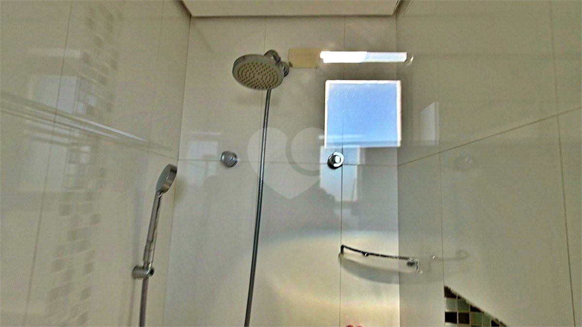 Apartamento à venda com 3 quartos, sendo 1 suíte, em Santo Amaro, São Paulo, SP