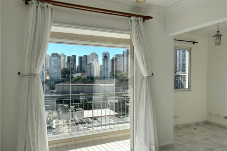 Apartamento à venda com 2 quartos, sendo 1 suíte, em Vila Andrade, São Paulo, SP