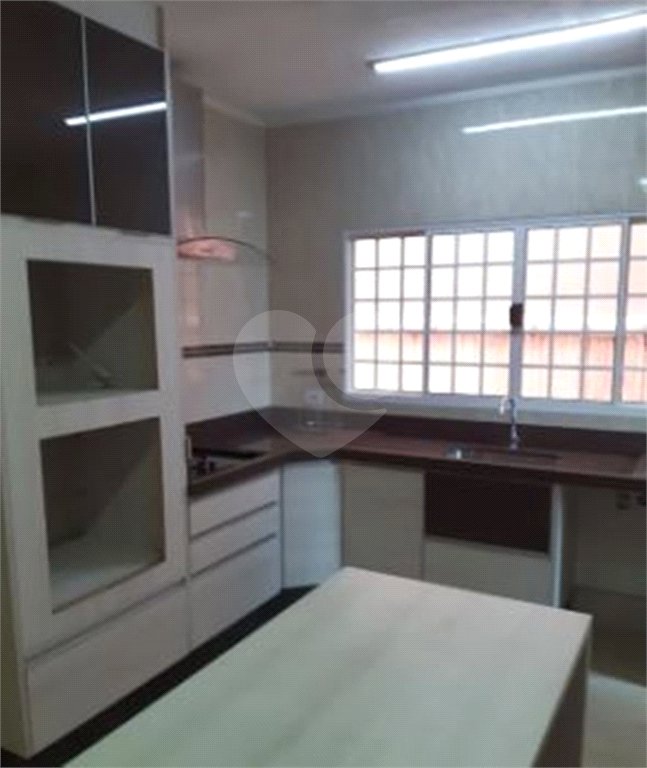 Sobrado à venda com 3 quartos, sendo 1 suíte, em Jaraguá, São Paulo, SP