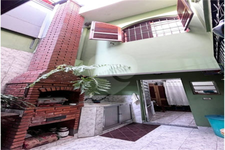 Casa à venda com 3 quartos, sendo 1 suíte, em Vila Boaçava, São Paulo, SP