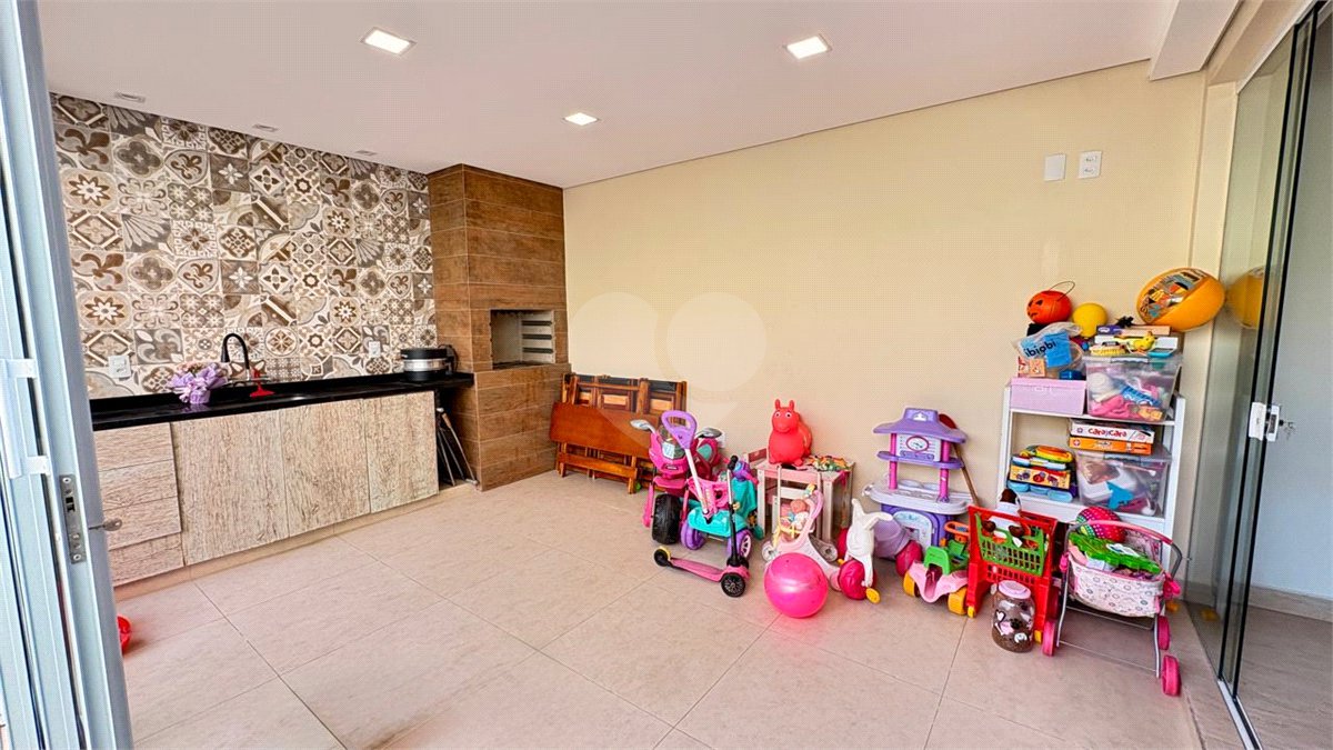 Casa à venda com 3 suítes no condomínio Villa Grimaldi, Sorocaba - SP