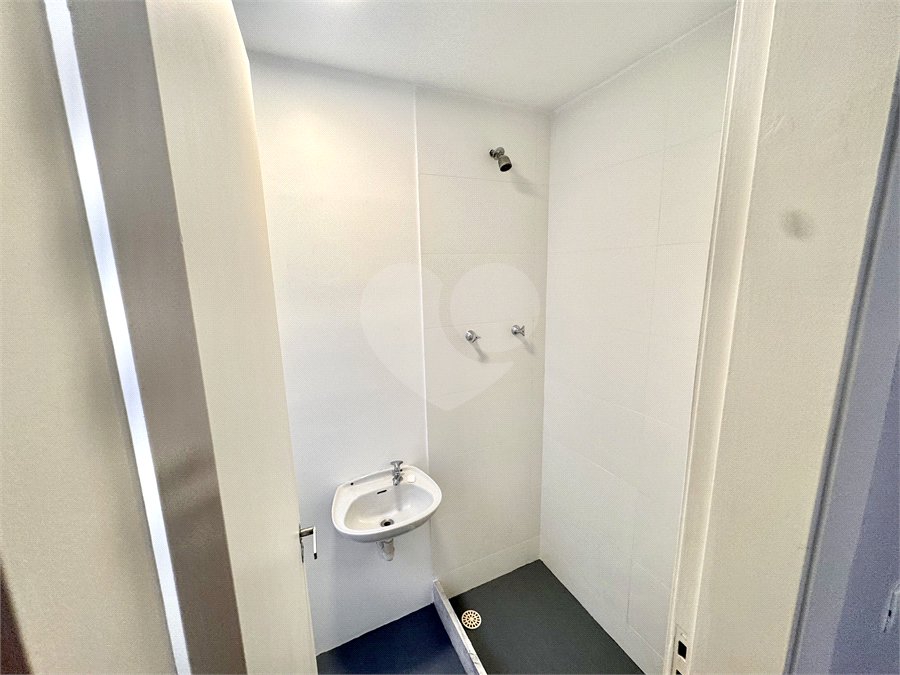 Apartamento à venda com 4 quartos, sendo 1 suíte, em Lagoa, Rio de Janeiro, RJ