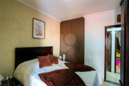 Apartamento à venda com 3 quartos, sendo 1 suíte, em Vila Assunção, Santo André, SP