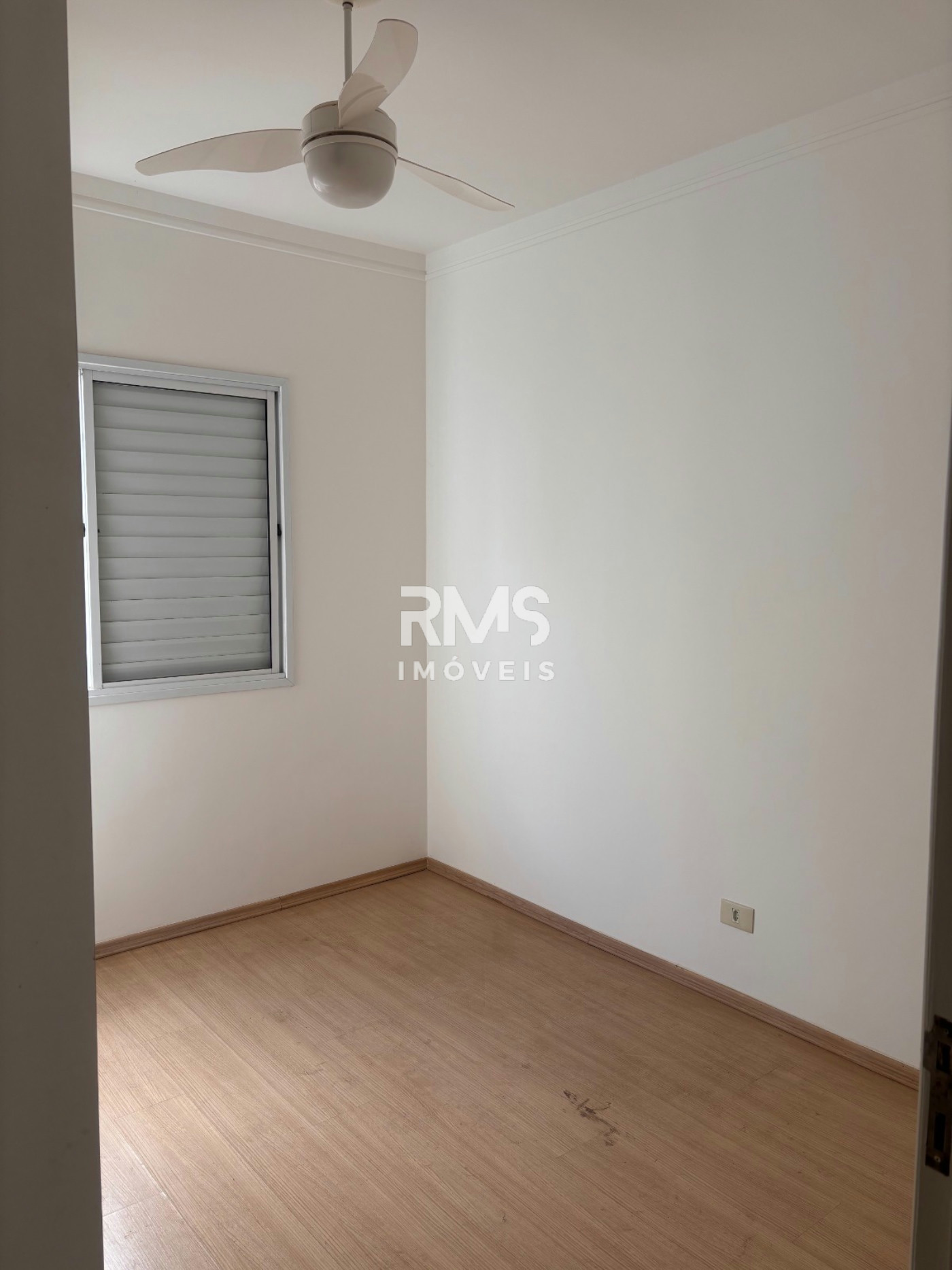 Apartamento à venda ou para alugar com 3 quartos, sendo 1 suíte,  em Vila São José, Itu, SP