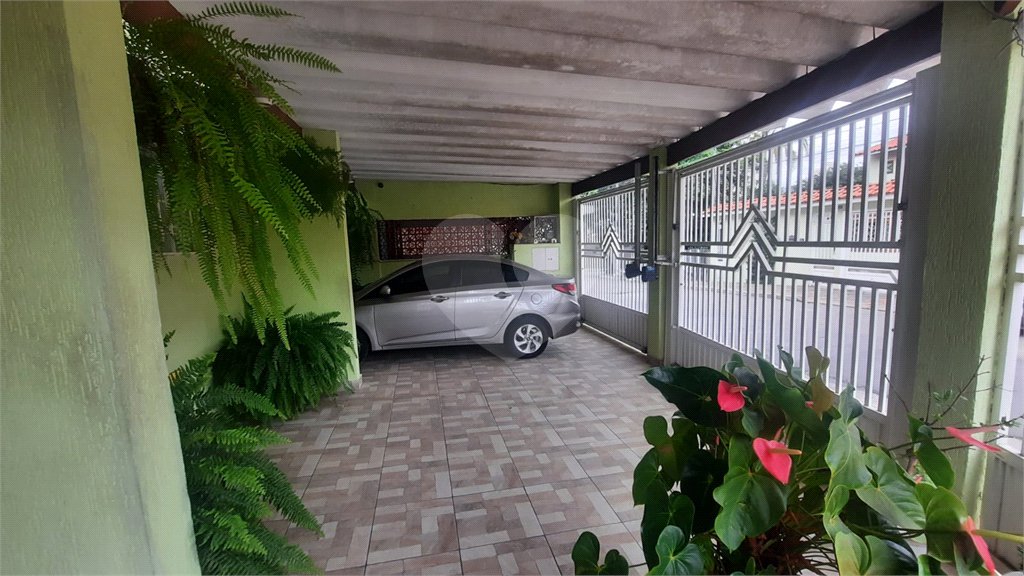 Casa à venda com 4 quartos, sendo 1 suíte,  em Vila Rosália, Guarulhos, SP