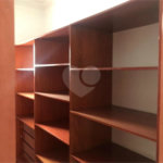 Casa à venda com 4 suítes no condomínio Vila das Emboabas, São Paulo - SP