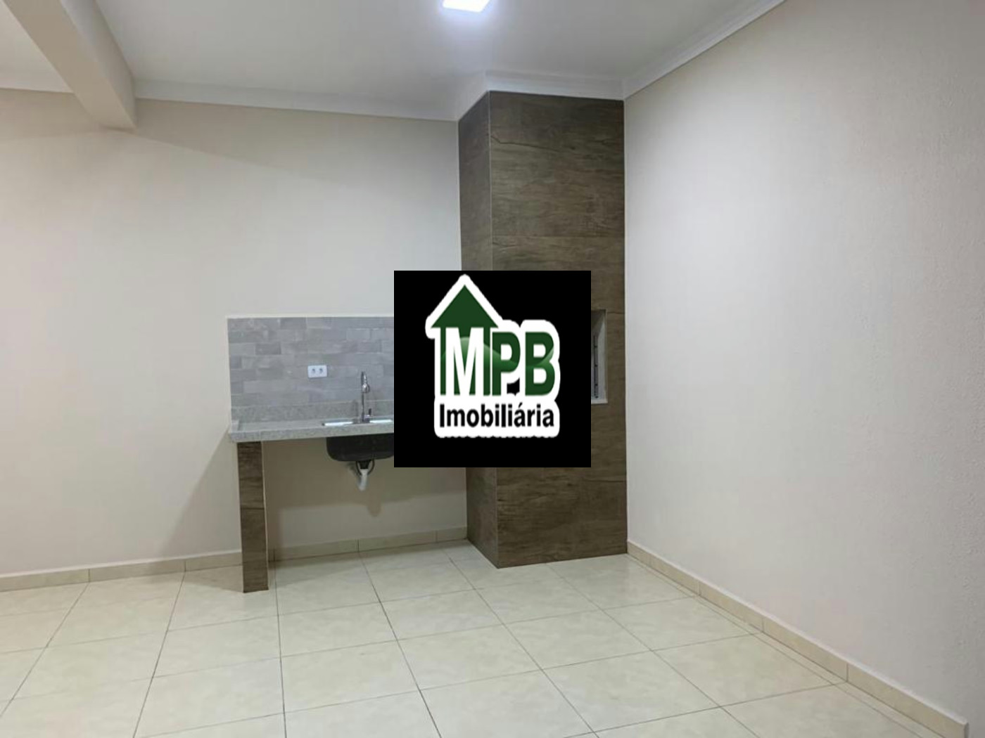 Casa à venda com 3 quartos, sendo 1 suíte, no condomínio Horto Florestal Villagio, Sorocaba - SP