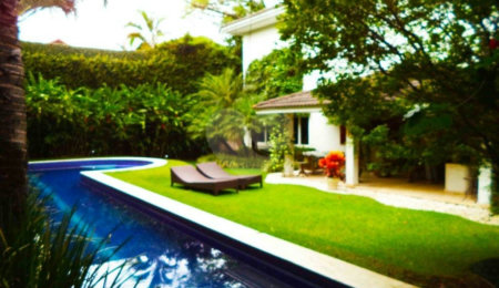 Casa à venda com 4 quartos, sendo 2 suítes,  no condomínio Residencial Morumbi, São Paulo - SP