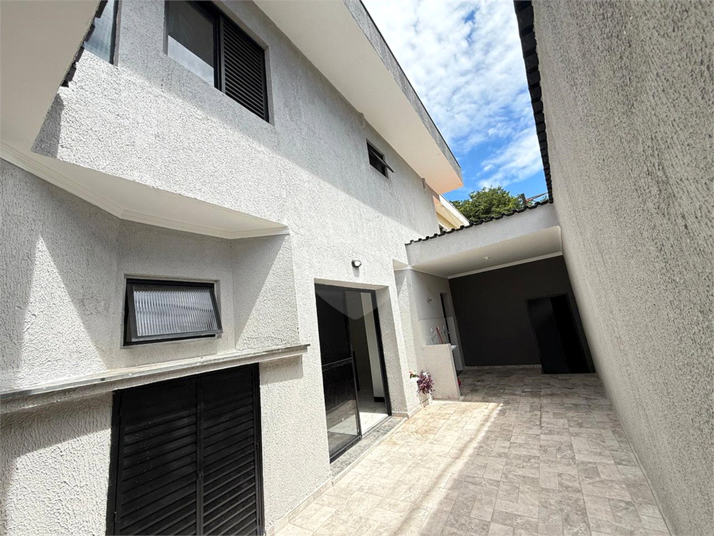 Casa à venda com 3 quartos, sendo 1 suíte, em Vila Rosália, Guarulhos, SP