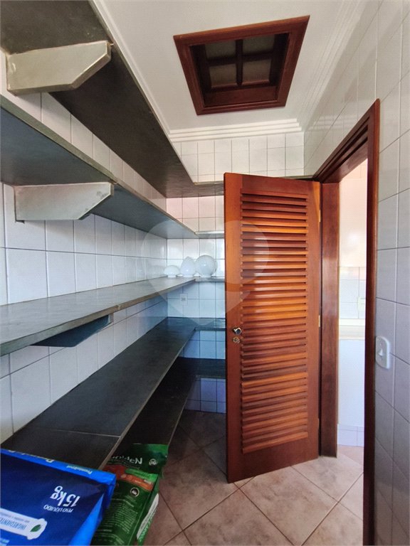 Casa à venda ou para alugar com 3 suítes no condomínio Estância Marambaia, Vinhedo - SP