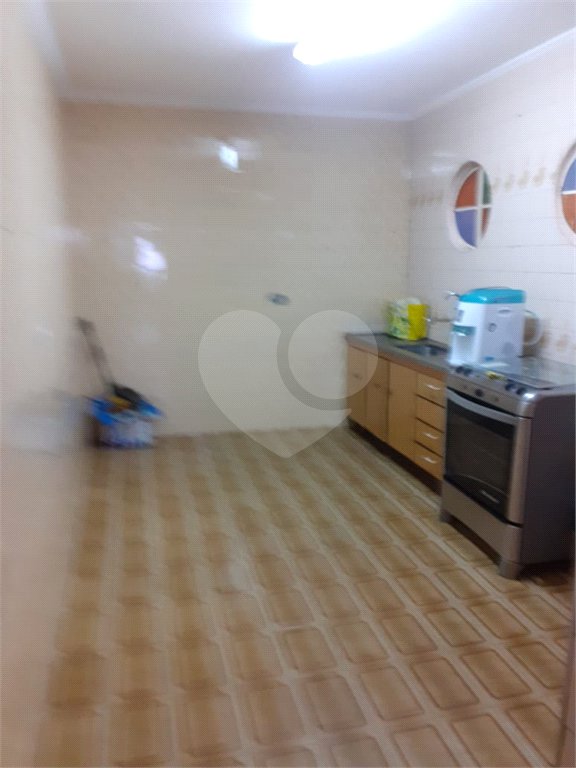 Sobrado à venda com 6 quartos, sendo 1 suíte,  em Jardim Las Vegas, Guarulhos, SP