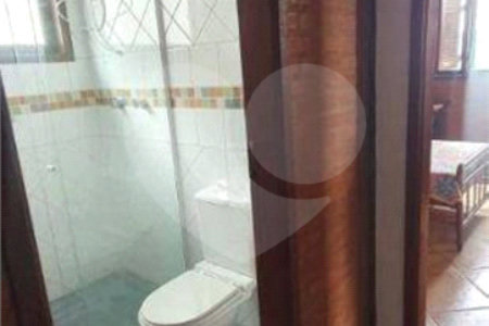 Casa à venda com 3 quartos, sendo 1 suíte, no condomínio Terras de São Francisco, Vinhedo - SP