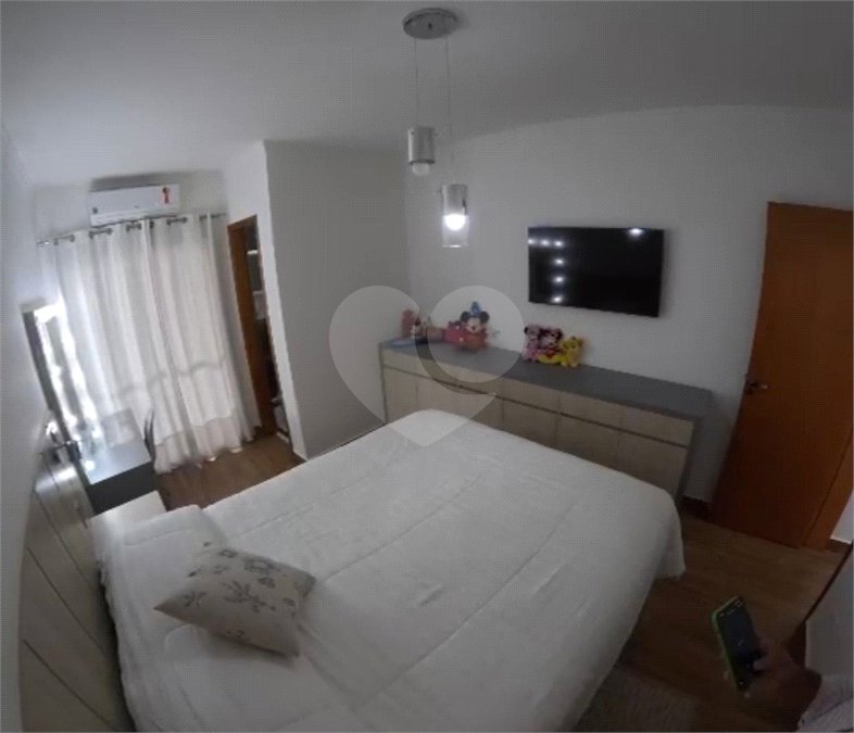 Sobrado à venda com 3 quartos, sendo 1 suíte, em Vila Lúcia, São Paulo, SP