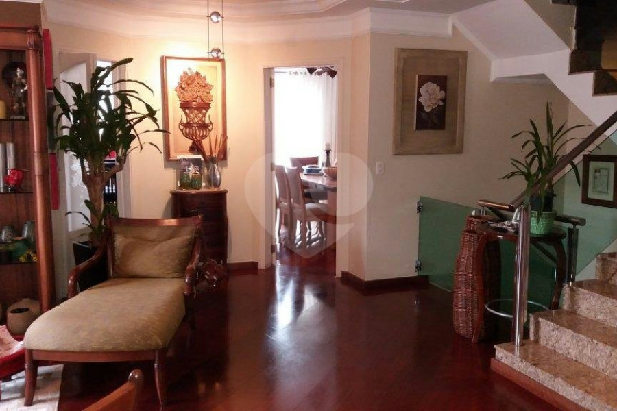 Casa à venda com 4 suítes em Jardim Floresta, São Paulo, SP