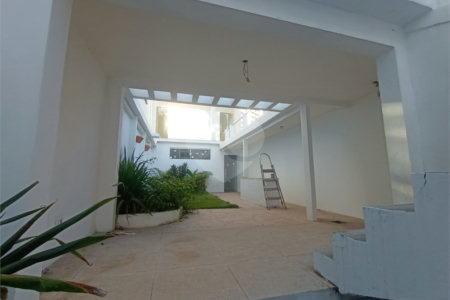 Casa à venda em Vila Firmiano Pinto, São Paulo, SP