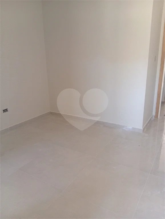Sobrado à venda com 2 quartos, sendo 1 suíte, em Vila Clarice, São Paulo, SP