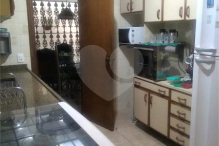 Casa à venda com 3 quartos, sendo 1 suíte, em Parque Continental, São Paulo, SP