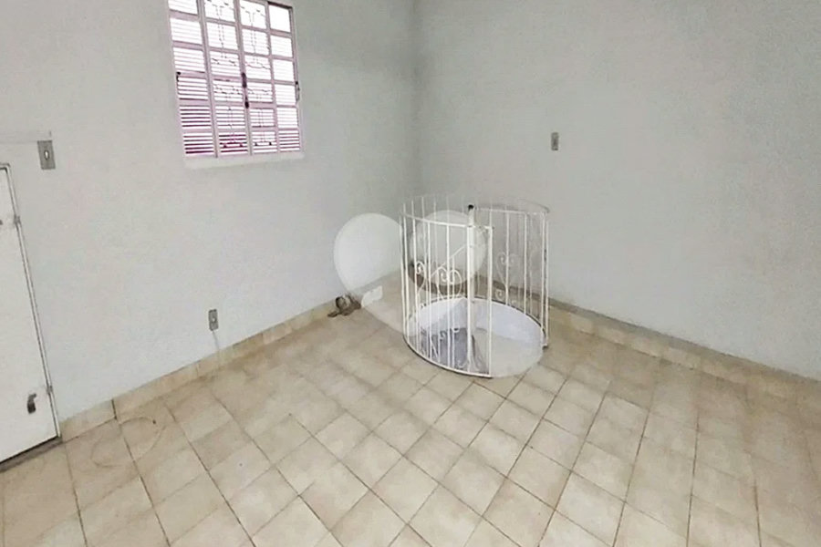 Casa Térrea à venda ou para alugar com 4 quartos, sendo 2 suítes, no Centro, Mairiporã, SP