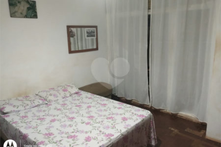 Casa à venda com 3 quartos em Santa Eudóxia, São Carlos, SP