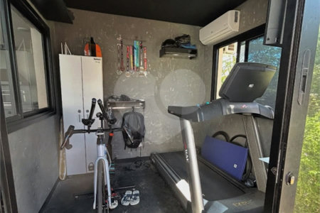 Casa à venda com 3 quartos, sendo 1 suíte, no condomínio Bosque dos Pires, Itatiba - SP