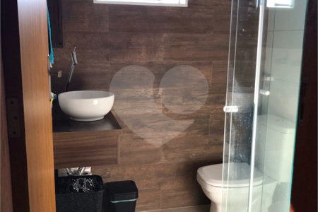 Casa à venda com 3 suítes no condomínio Horto Florestal II, Sorocaba - SP