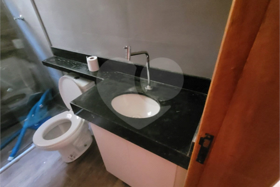 Casa à venda com 3 quartos, sendo 1 suíte, no condomínio Vale dos Gansos, Mairiporã - SP