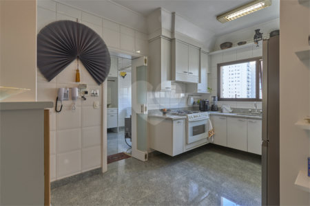 Apartamento à venda com 4 suítes em Campo Belo, São Paulo, SP