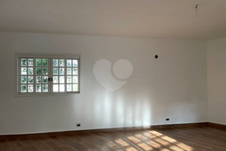 Casa à venda com 3 quartos, sendo 2 suítes, em Tucuruvi, São Paulo, SP