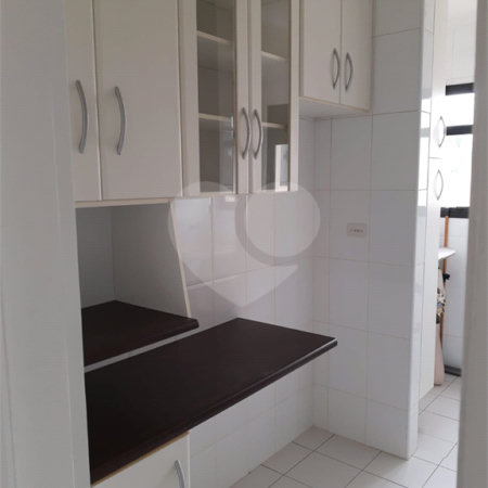Apartamento no Condomínio Residencial Hadad.