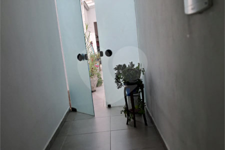 Sobrado à venda com 2 suítes em Santa Terezinha, São Bernardo do Campo, SP