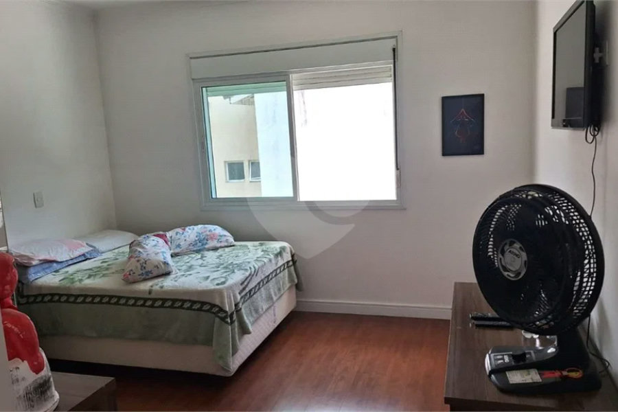 Sobrado à venda com 6 quartos, sendo 4 suítes, em Tremembé, São Paulo, SP