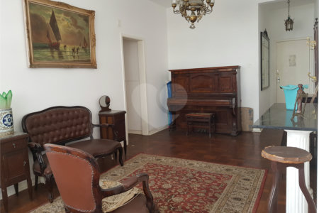 Apartamento à venda com 3 quartos, sendo 1 suíte,  em Copacabana, Rio de Janeiro, RJ