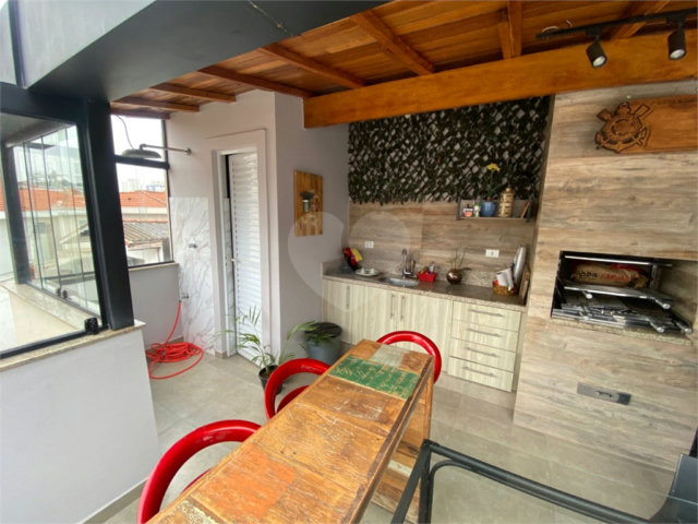 Casa à venda com 3 suítes no condomínio Belle Villle, São Paulo - SP