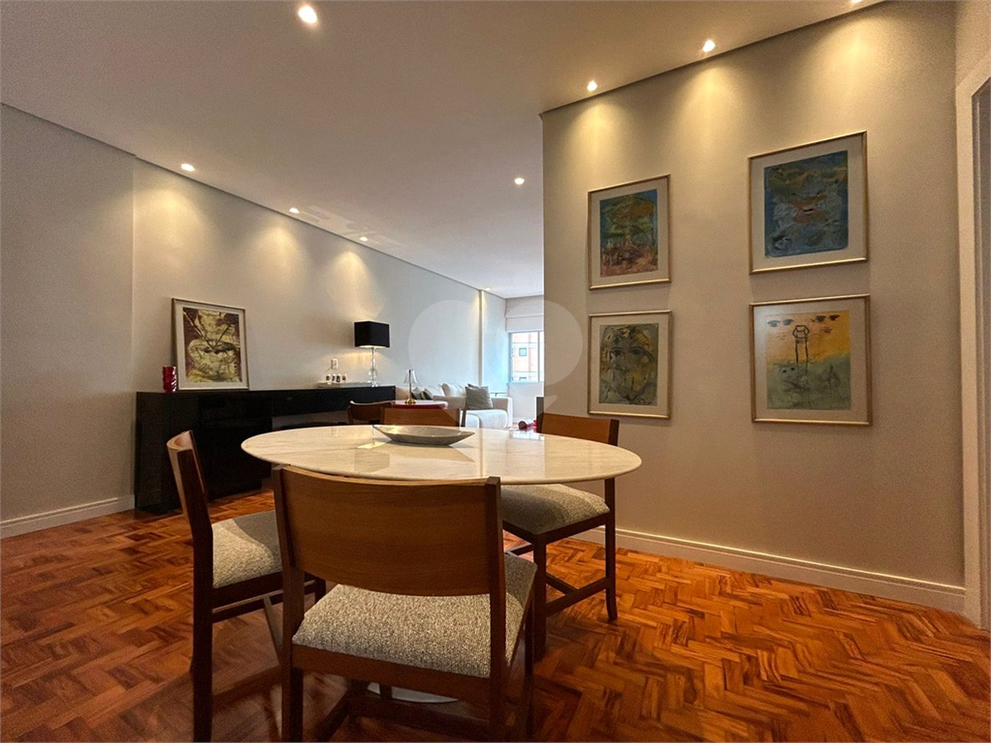 Apartamento à venda com 2 quartos, sendo 1 suíte, em Cerqueira César, São Paulo, SP