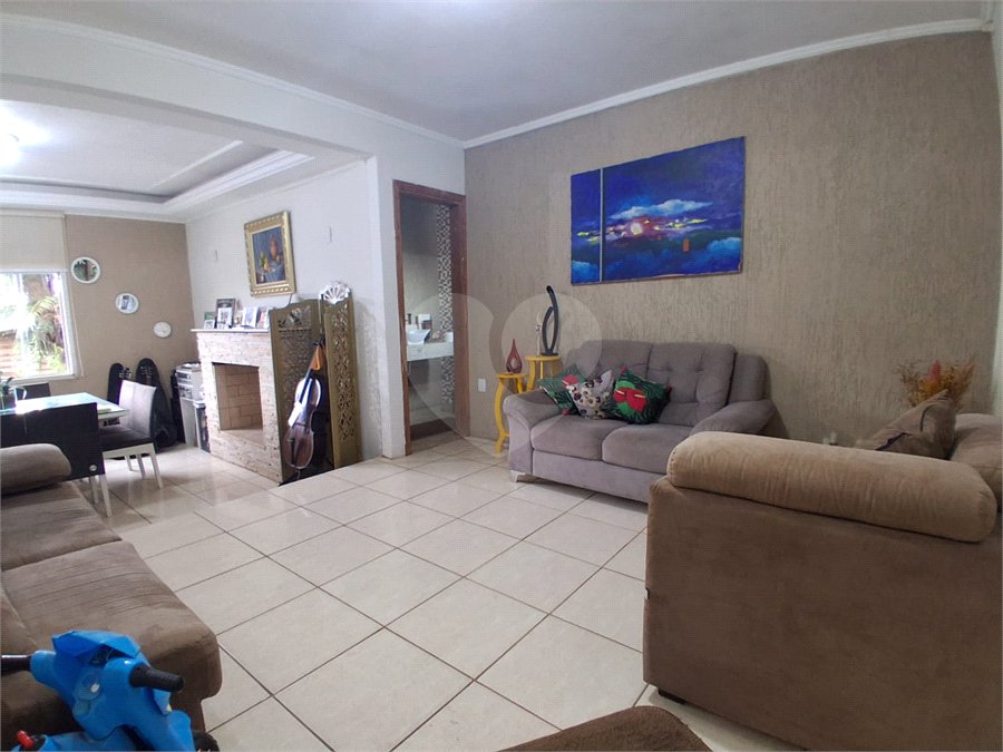 Casa à venda com 2 suítes em Vila Progresso, Itapetininga, SP