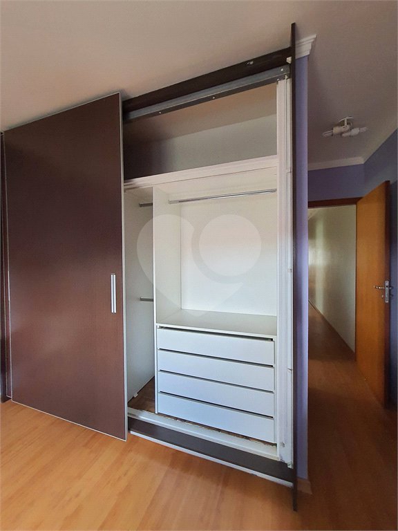 Sobrado à venda com 3 quartos, sendo 1 suíte,  em Jardim Bonfiglioli, São Paulo, SP
