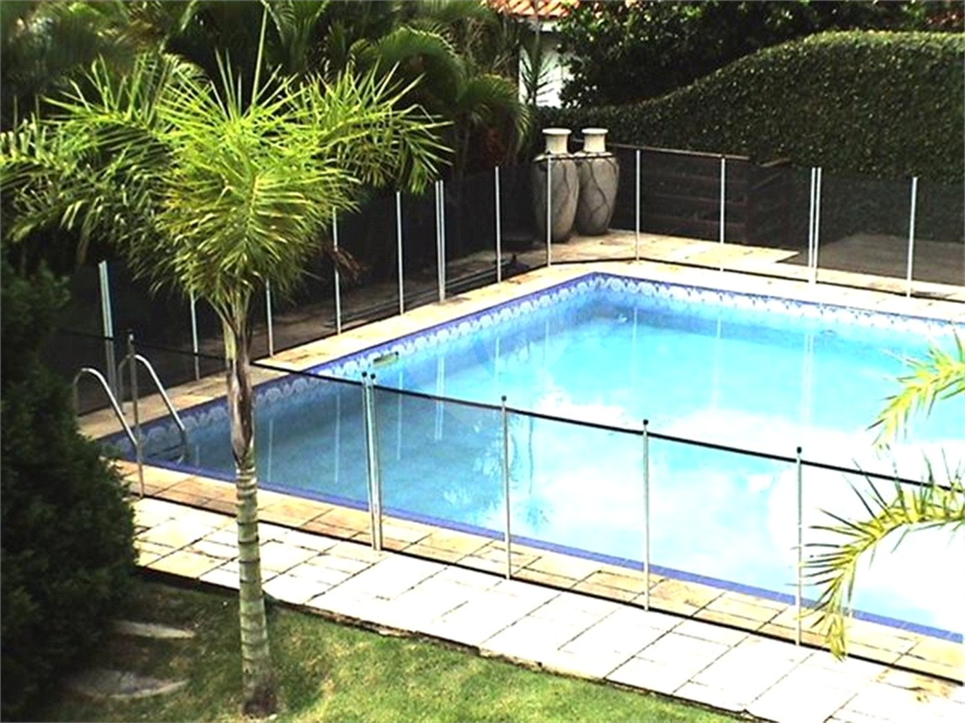 Casa à venda com 6 quartos, sendo 5 suítes, no condomínio São Joaquim, Vinhedo - SP