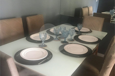 Apartamento à venda com 3 quartos em Vila dos Remédios, São Paulo, SP