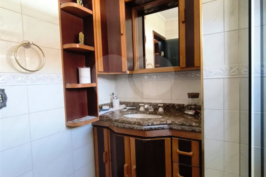 Sobrado à venda com 3 quartos, sendo 1 suíte, em Tremembé, São Paulo, SP