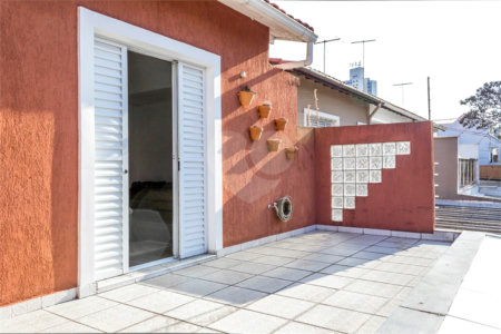 Casa à venda com 3 quartos, sendo 1 suíte,  em Parque Jabaquara, São Paulo, SP