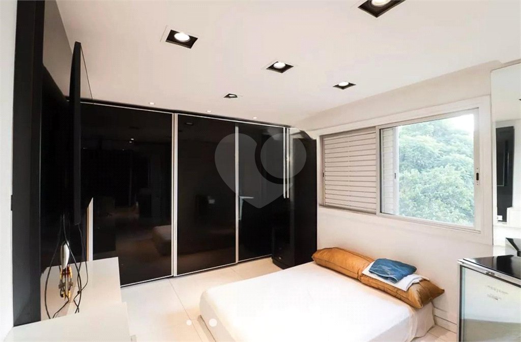 Apartamento à venda com 3 quartos, sendo 1 suíte, em Santana, São Paulo, SP
