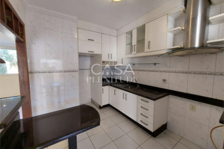 Casa em condomínio à venda com 3 quartos, sendo 1 suíte, em Jardim Simus, Sorocaba, SP