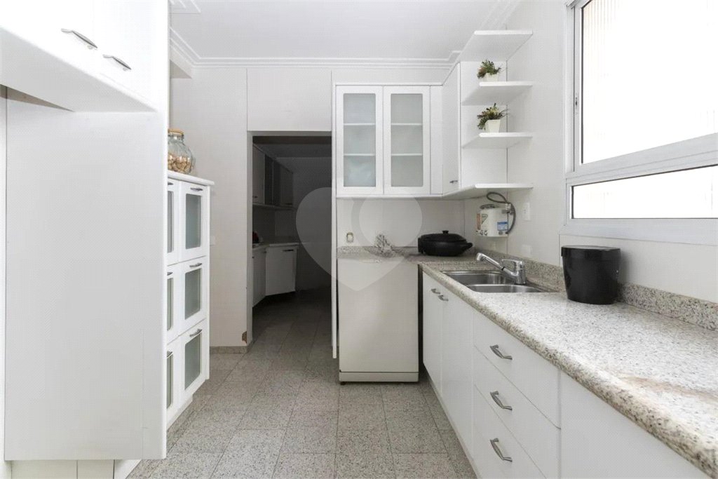 Apartamento à venda com 4 quartos, sendo 1 suíte, em Liberdade, São Paulo, SP