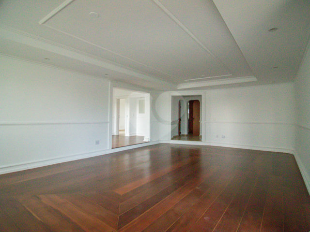 Apartamento à venda com 4 suítes em Jardim Marajoara, São Paulo, SP