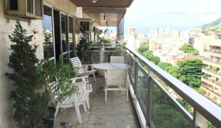 Apartamento à venda com 4 quartos, sendo 1 suíte,  em Tijuca, Rio de Janeiro, RJ