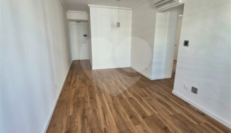 Apartamento à venda com 2 quartos, sendo 1 suíte, em Vila Uberabinha, São Paulo, SP