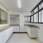 Apartamento no Alto da Boa Vista Condomíno com vasta área verde, lazer e segurança..
