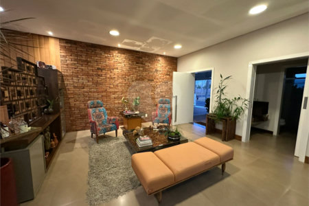 Casa a venda no condomínio Damha II